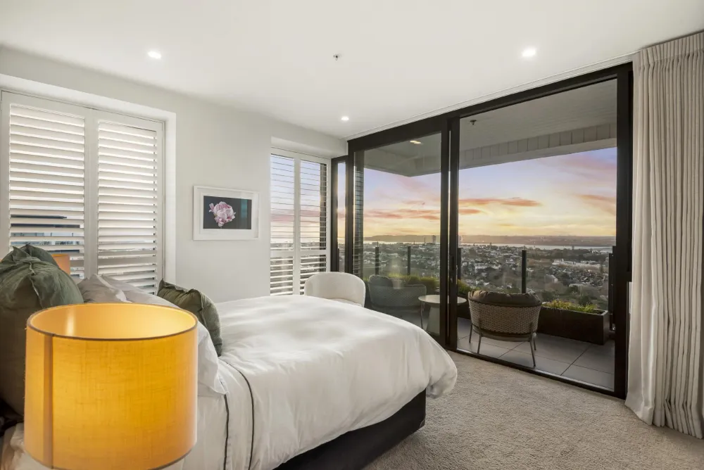 Photos of 1609/8 Hereford Street