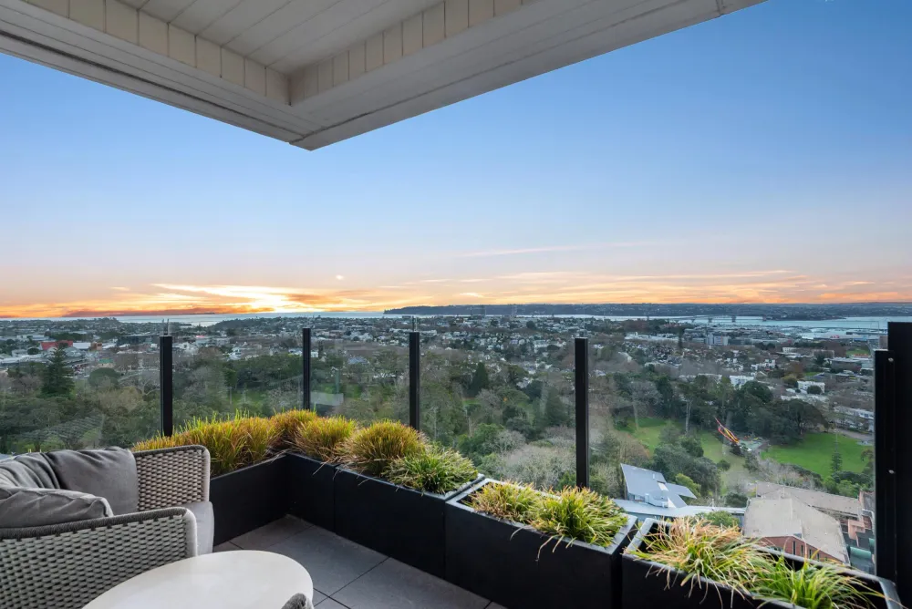 Photos of 1609/8 Hereford Street