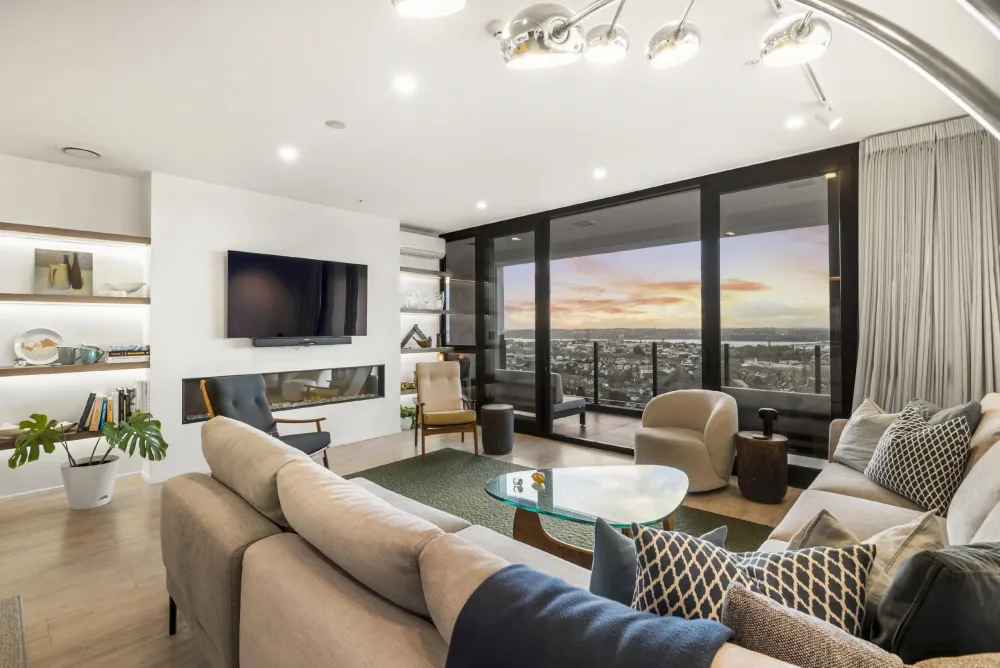 Photos of 1609/8 Hereford Street