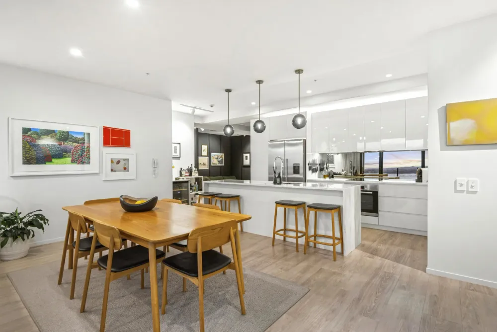 Photos of 1609/8 Hereford Street