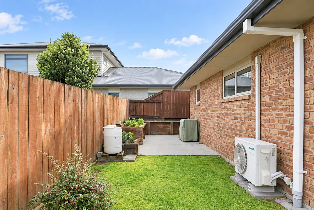 Photos of 55 Chater Avenue