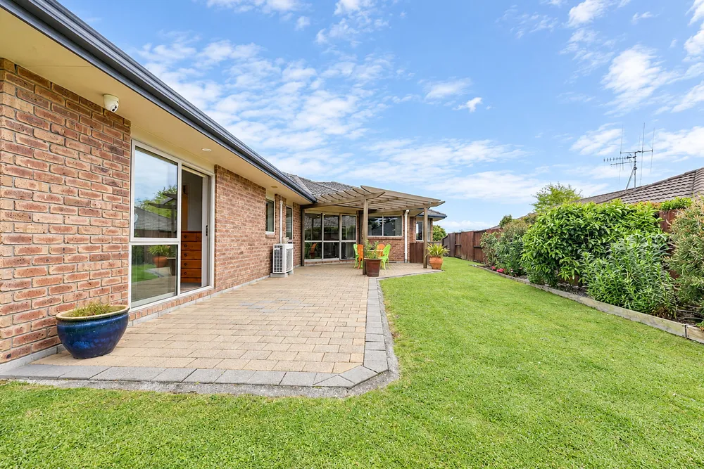 Photos of 55 Chater Avenue