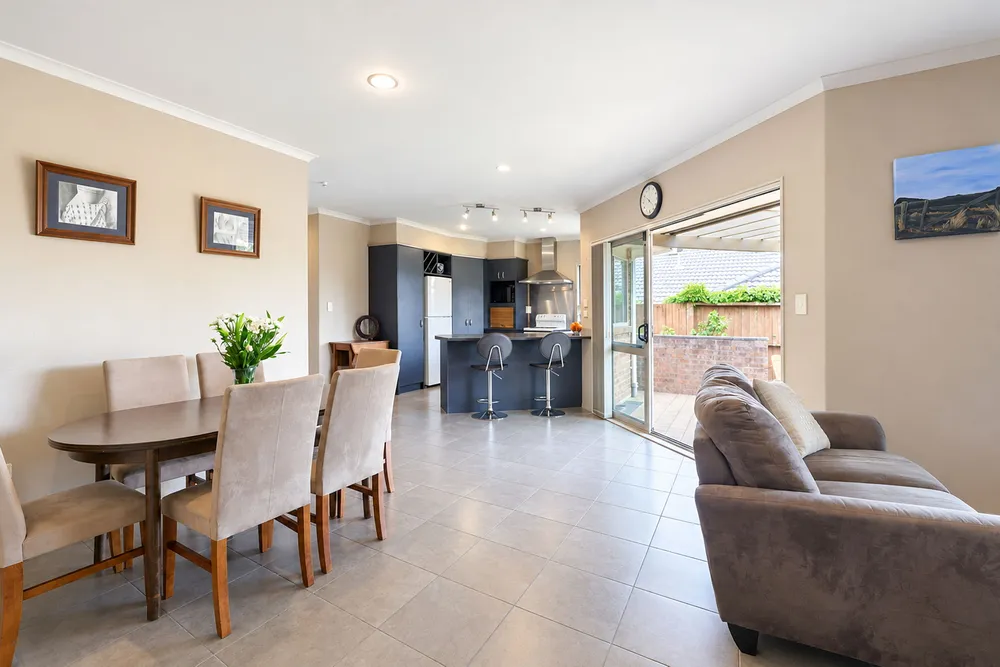 Photos of 55 Chater Avenue
