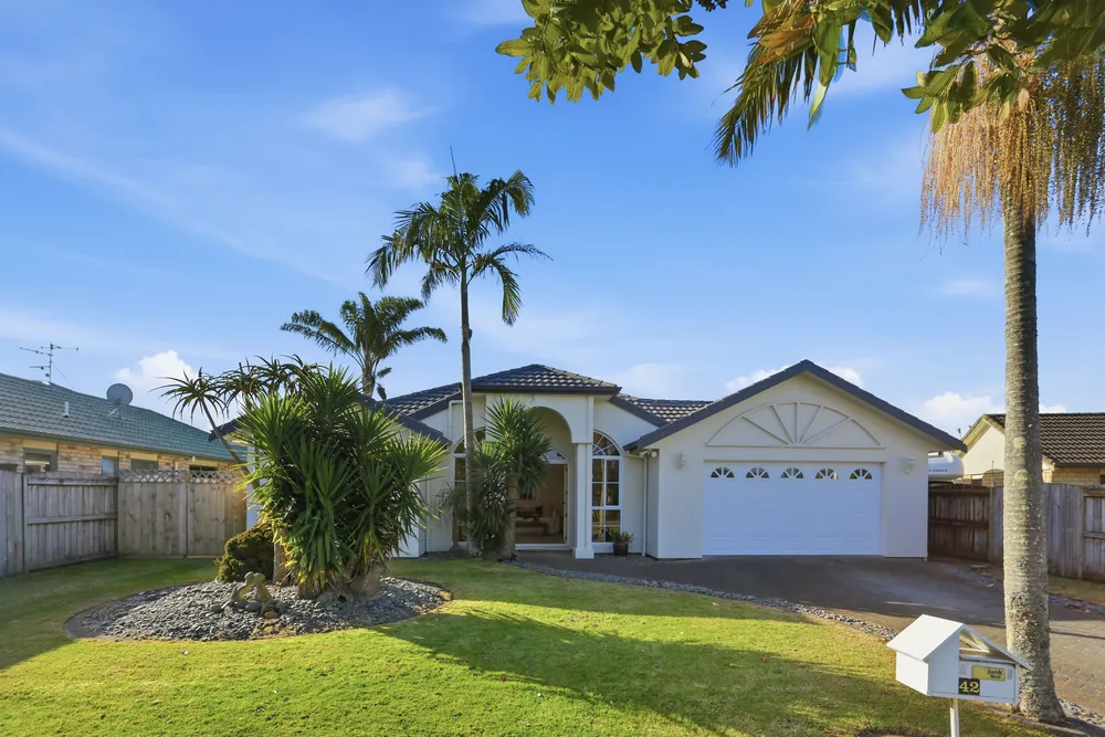 Photos of 42 Arabian Drive
