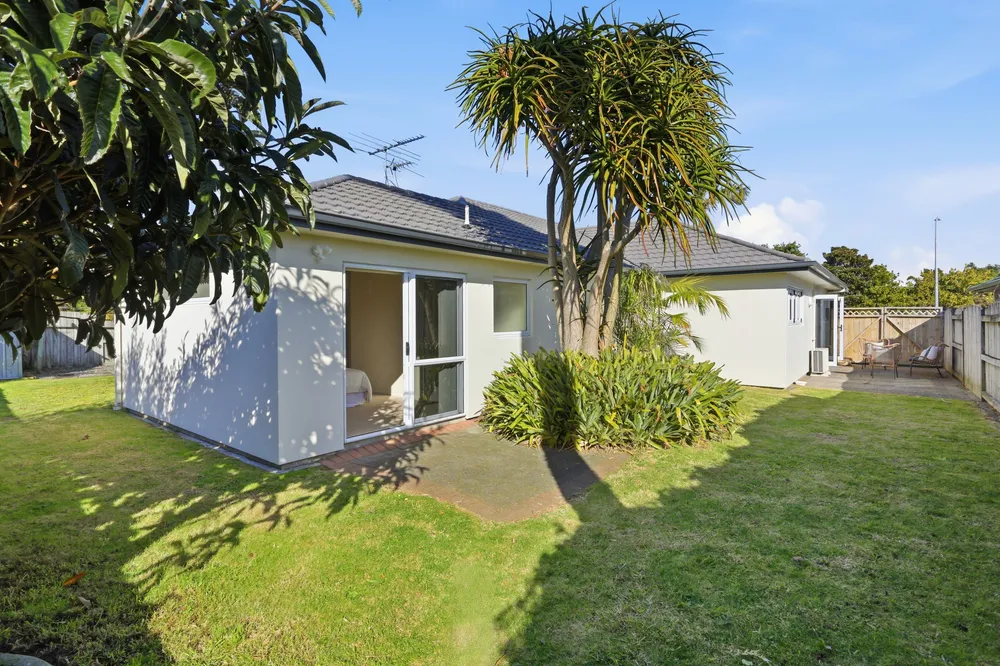 Photos of 42 Arabian Drive