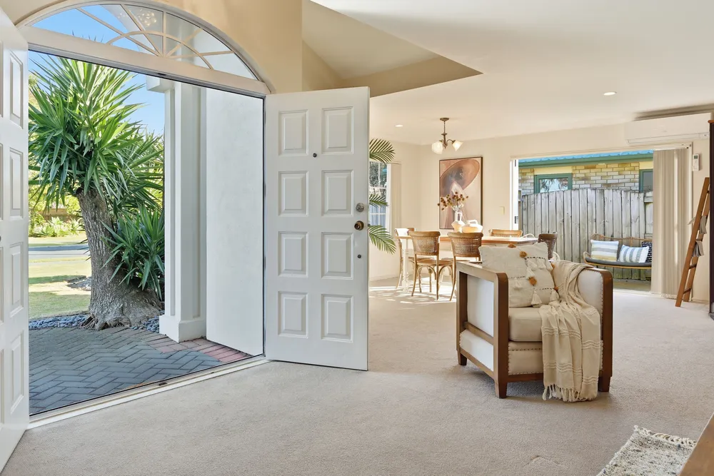 Photos of 42 Arabian Drive
