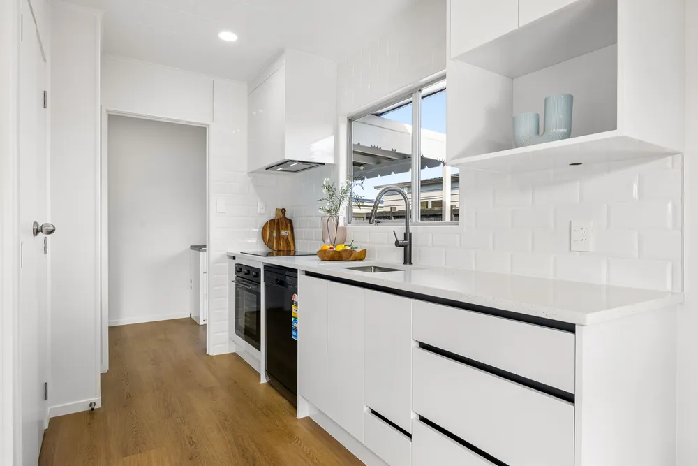 Photos of 22 Chelburn Crescent