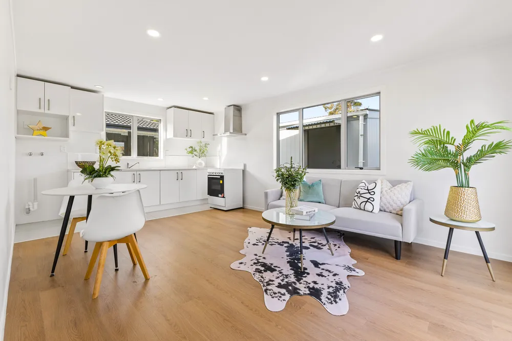 Photos of 22 Chelburn Crescent