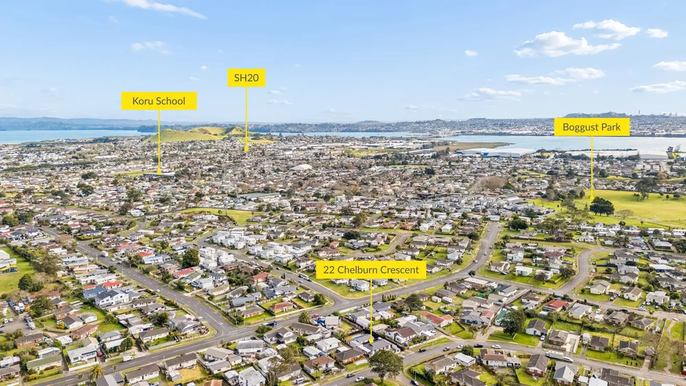 Photos of 22 Chelburn Crescent