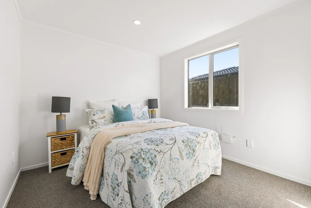 Photos of 22 Chelburn Crescent