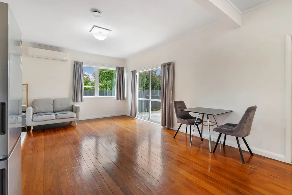 Photos of 34 Churchill Street