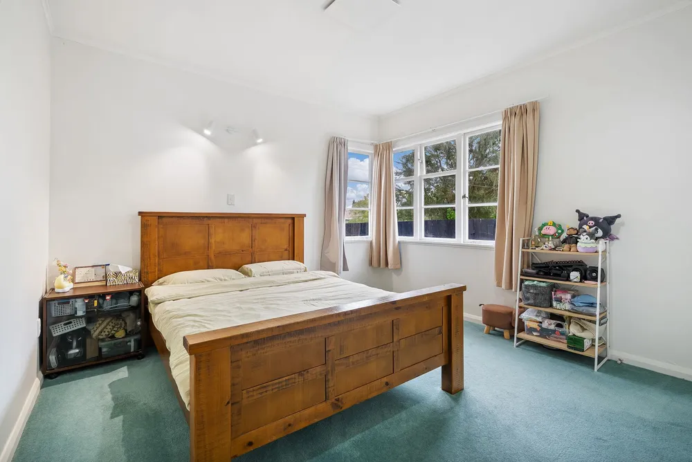 Photos of 34 Churchill Street