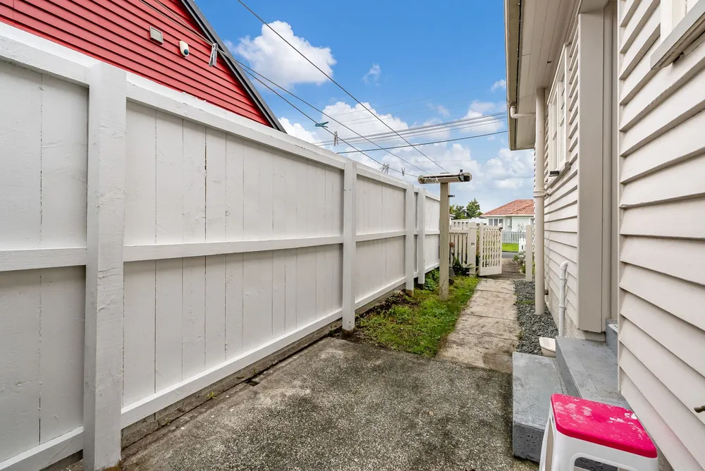 Photos of 34 Churchill Street