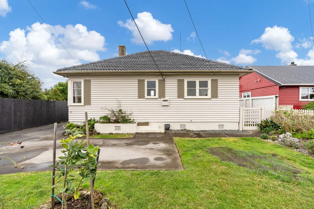 Photos of 34 Churchill Street