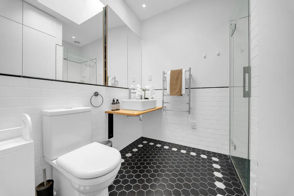 Photos of 50 Fearon Avenue