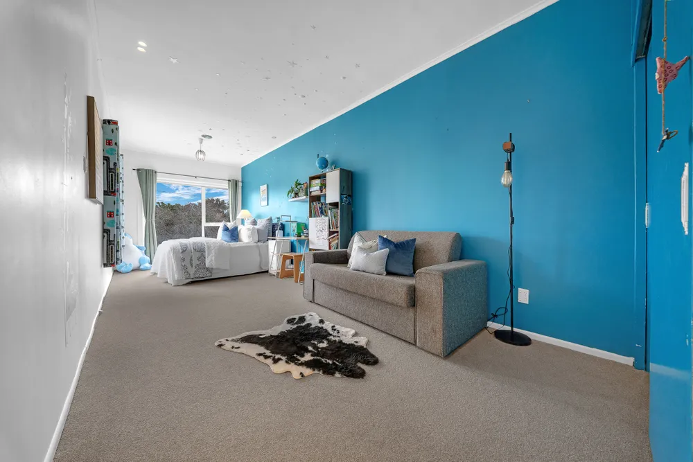 Photos of 50 Fearon Avenue