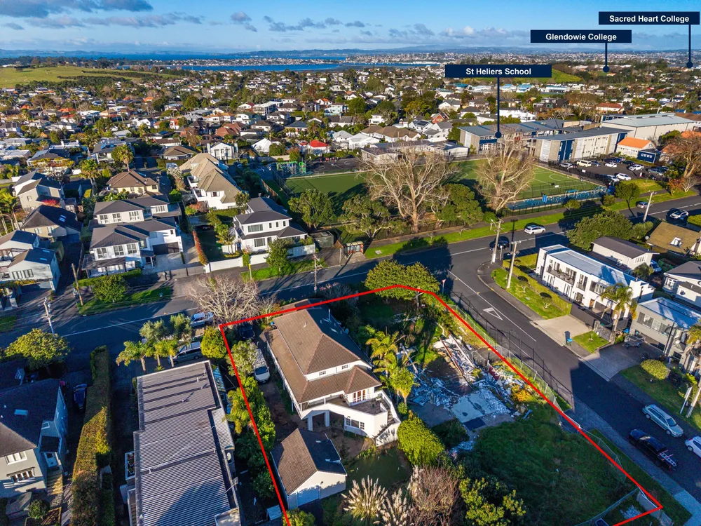 Photos of 127-129 St Heliers Bay Road
