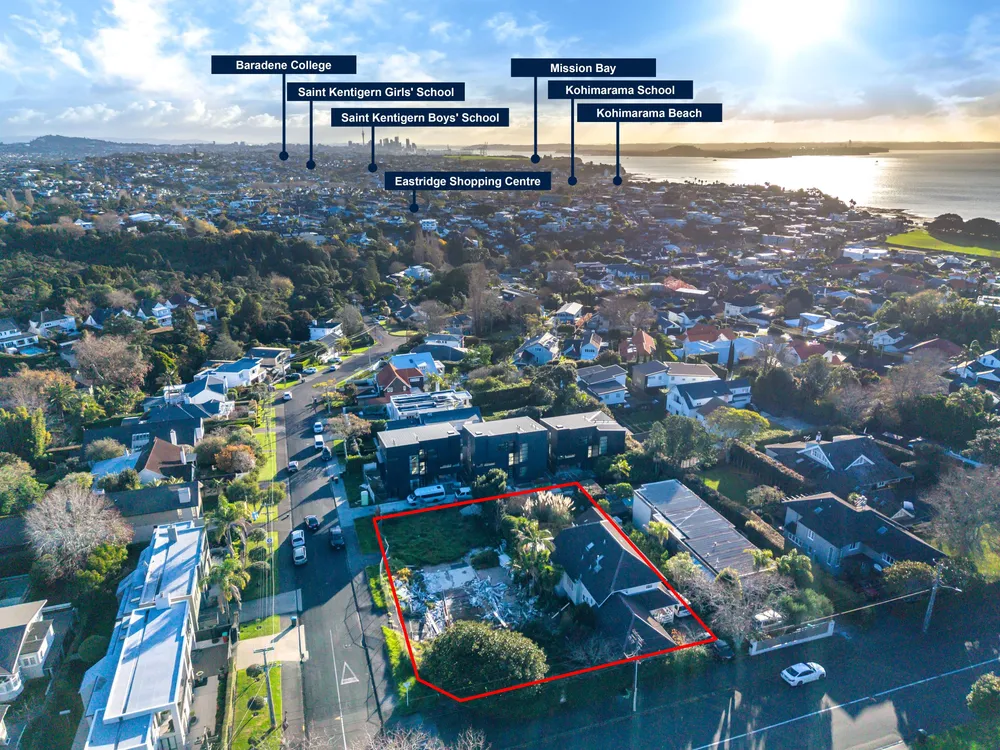 Photos of 127-129 St Heliers Bay Road