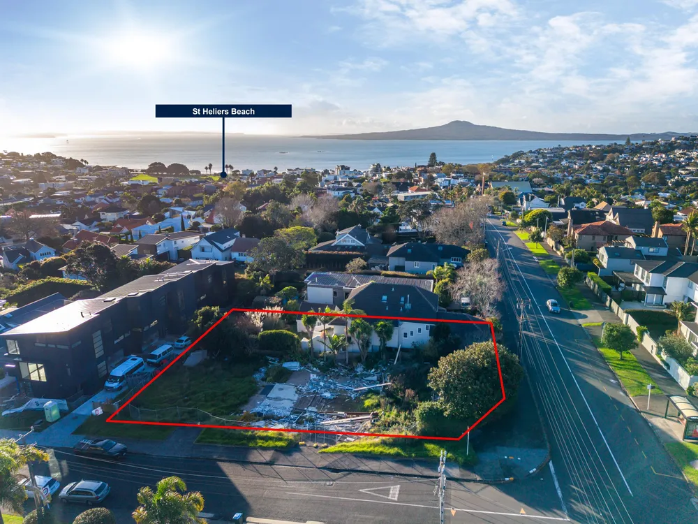 Photos of 127-129 St Heliers Bay Road