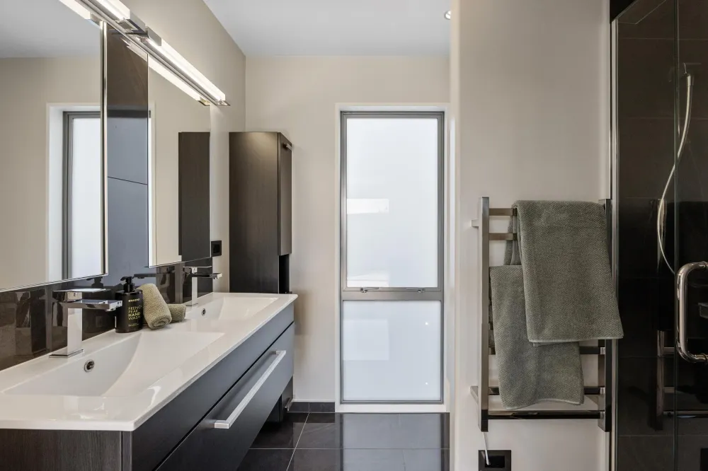 Photos of 9 Ader Close