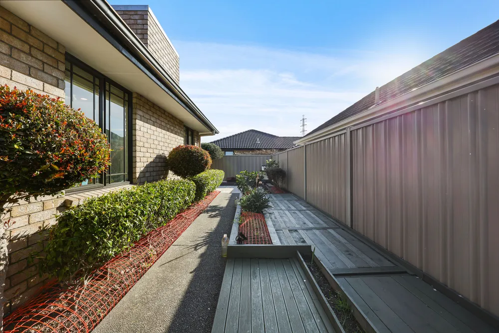 Photos of 16 Erceg Way