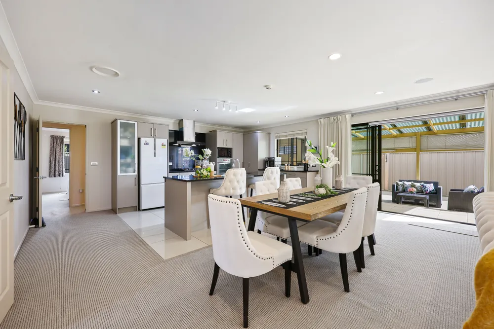 Photos of 16 Erceg Way