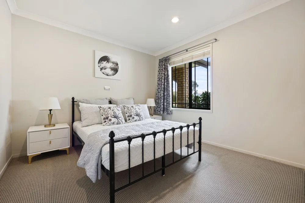 Photos of 16 Erceg Way