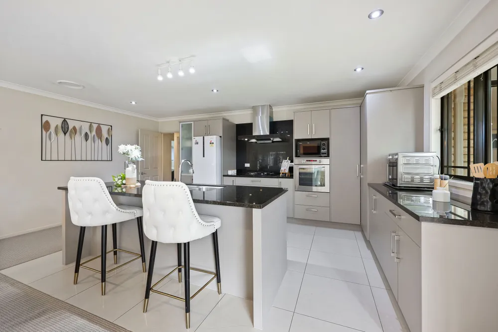 Photos of 16 Erceg Way