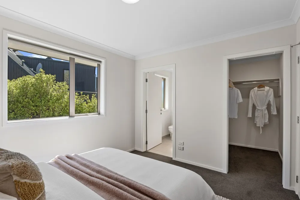 Photos of 22 Cave Terrace