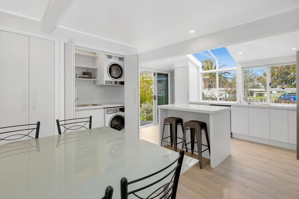 Photos of 86 Ti Rakau Drive