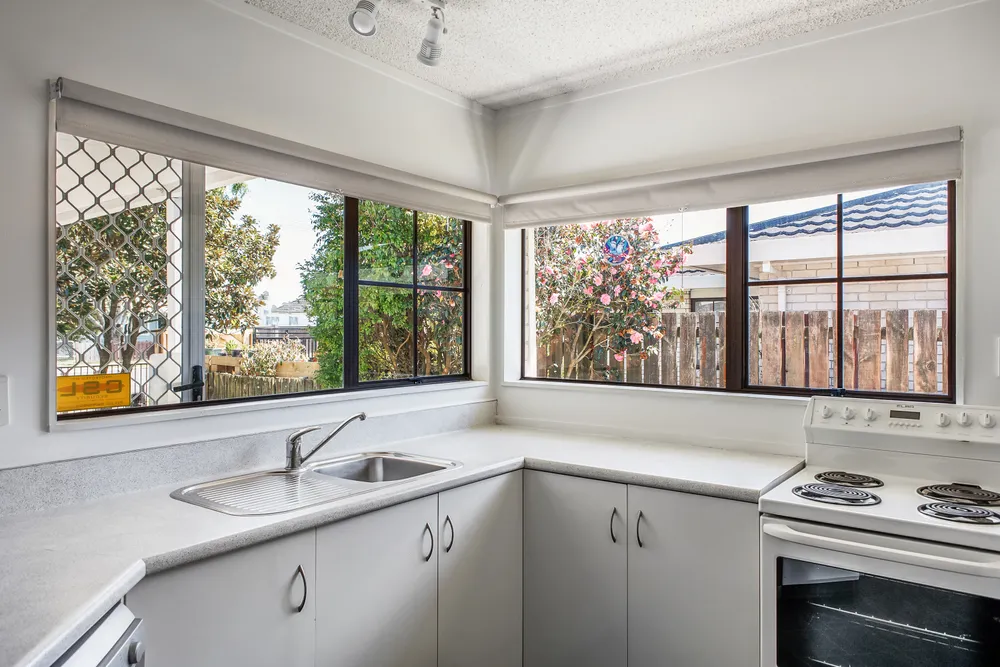 Photos of 131b King Street