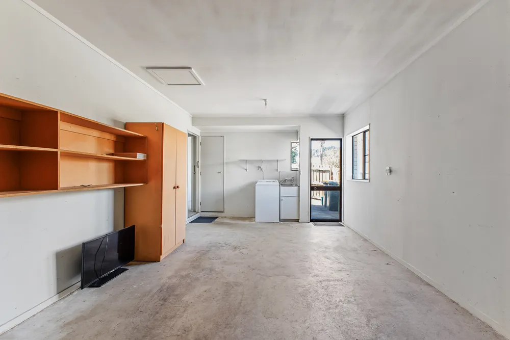 Photos of 131b King Street