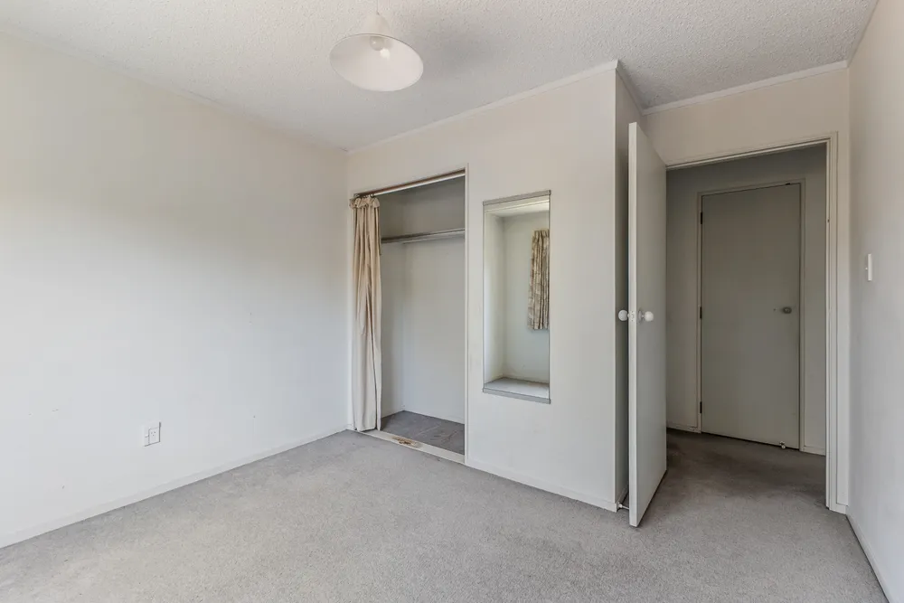 Photos of 131b King Street