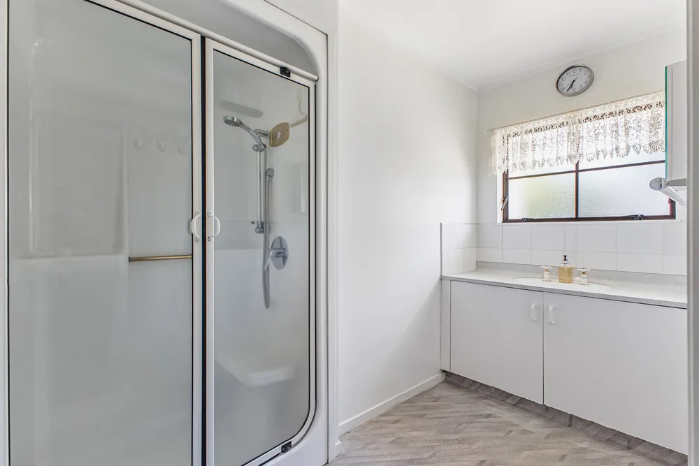 Photos of 131b King Street