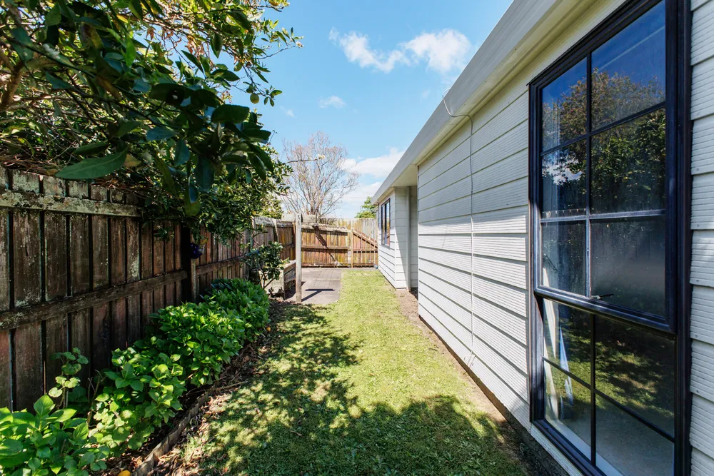 Photos of 131b King Street