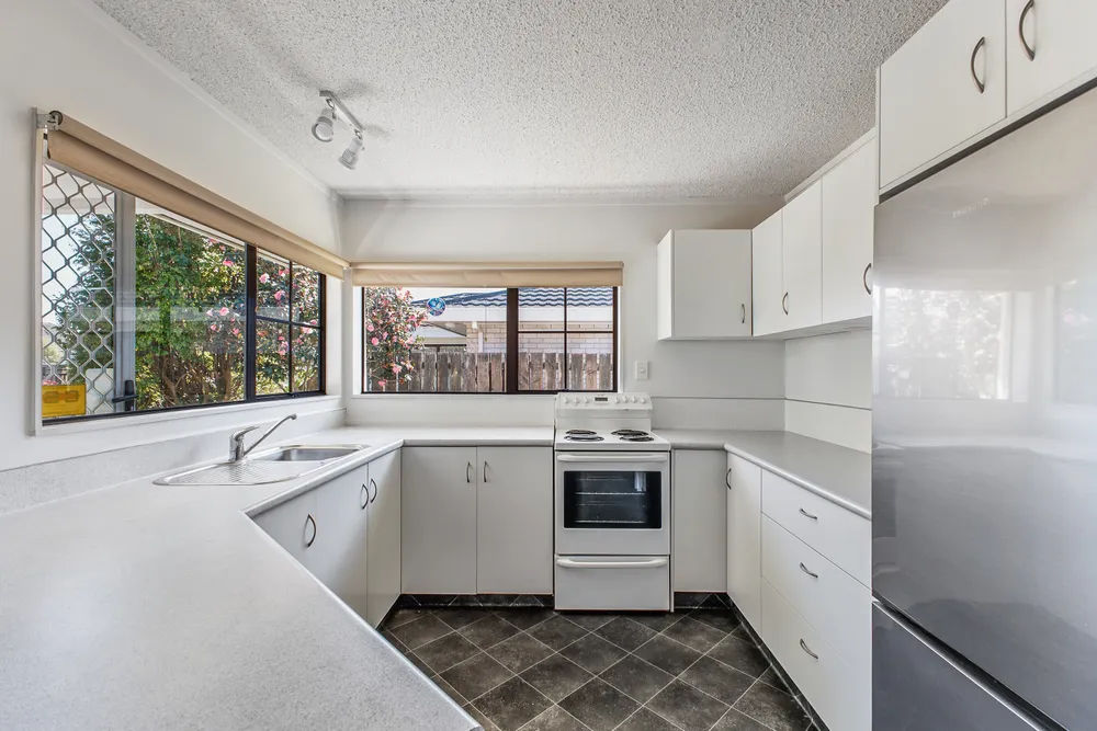 Photos of 131b King Street