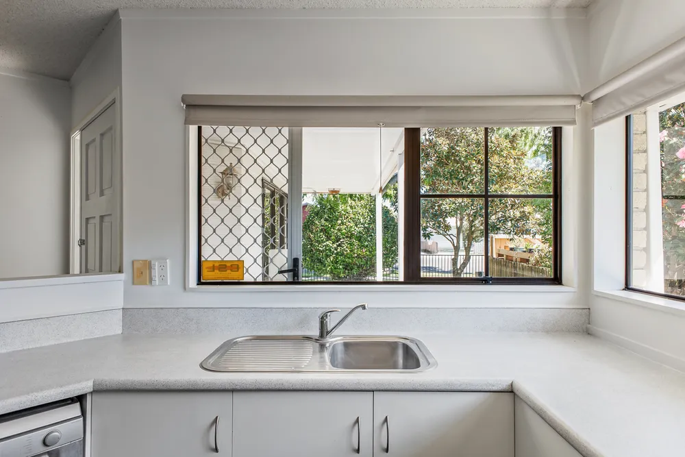 Photos of 131b King Street