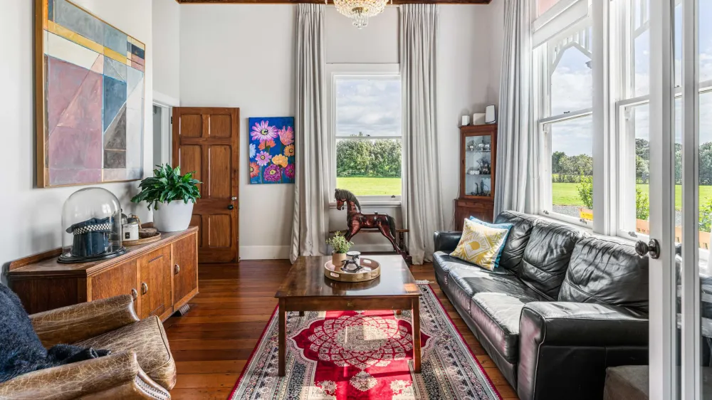 Photos of 111 Wharf Road