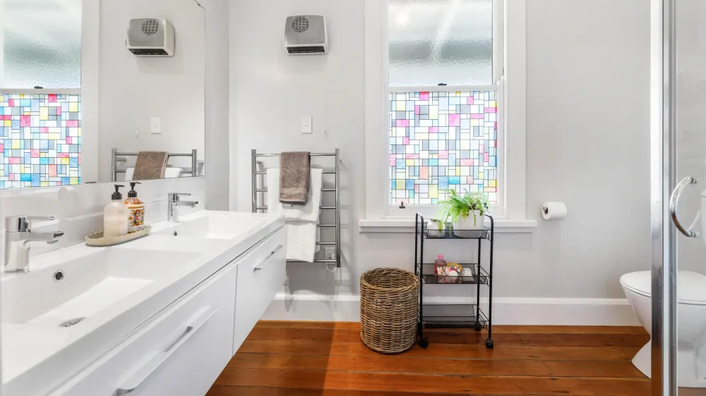 Photos of 111 Wharf Road