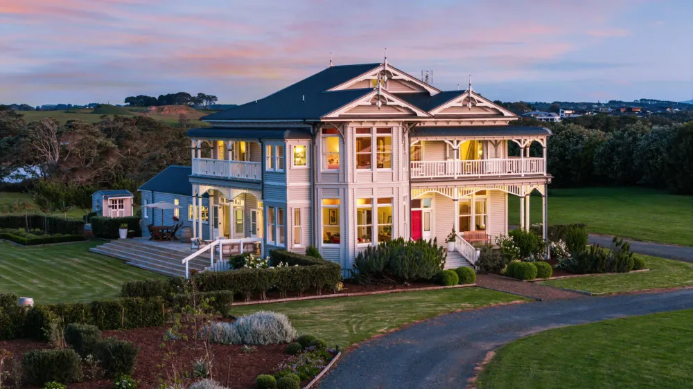 Photos of 111 Wharf Road