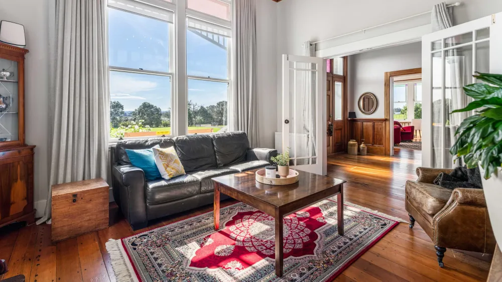 Photos of 111 Wharf Road