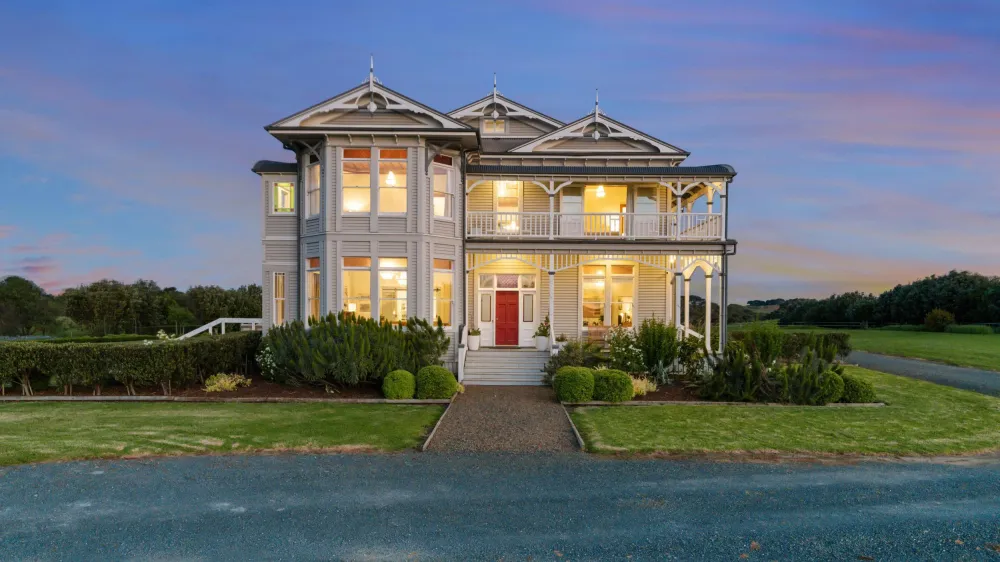 Photos of 111 Wharf Road
