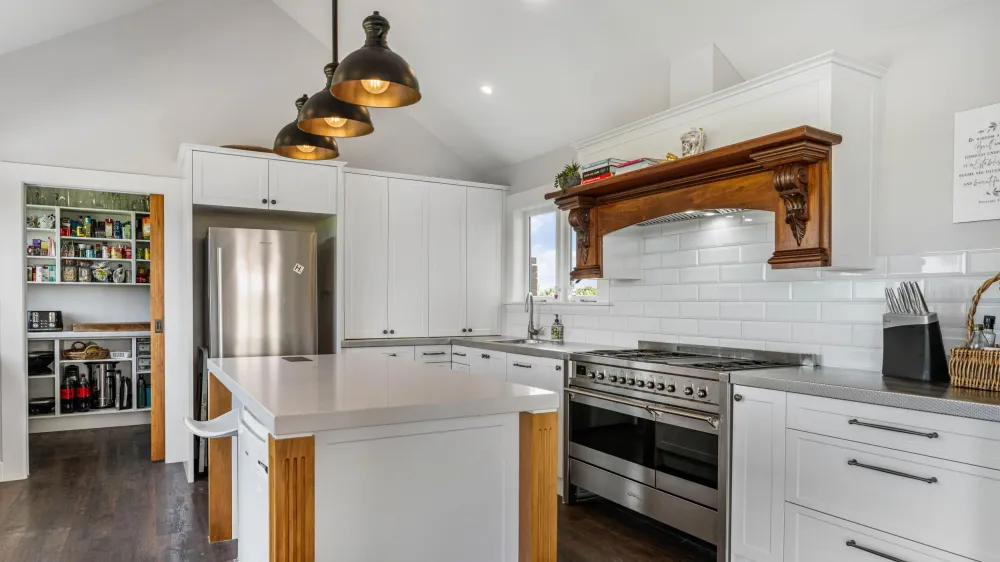 Photos of 111 Wharf Road