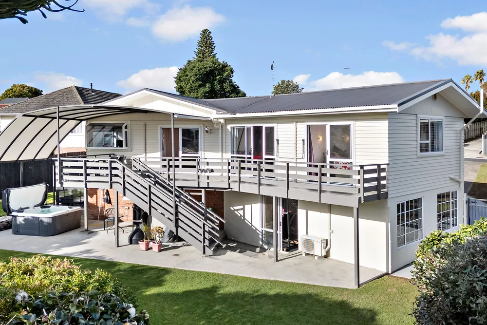 Photos of 13 Carole Crescent