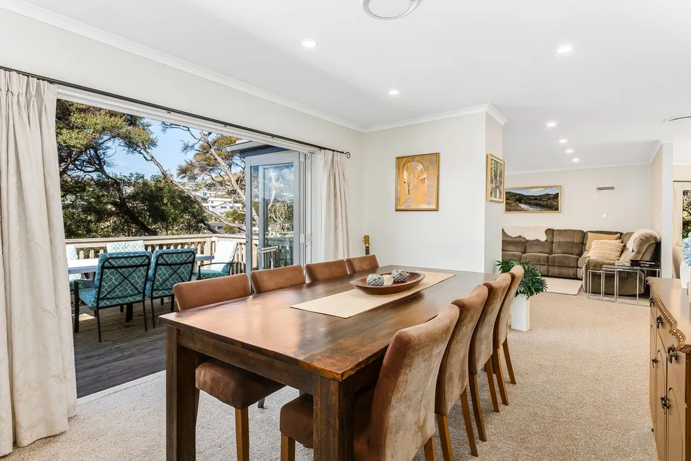 Photos of 4 Petrel Lane