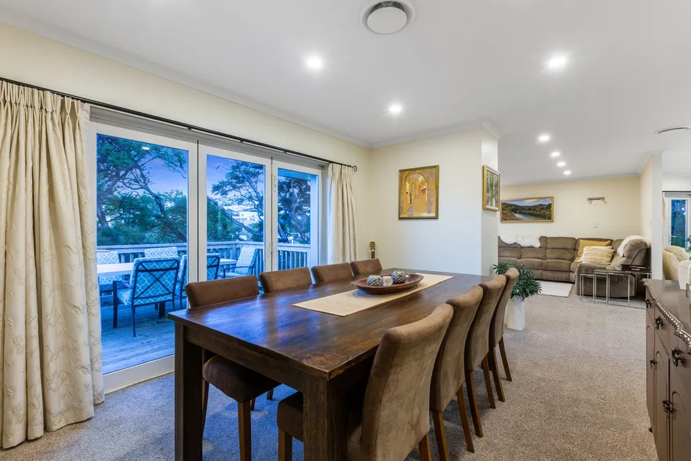 Photos of 4 Petrel Lane