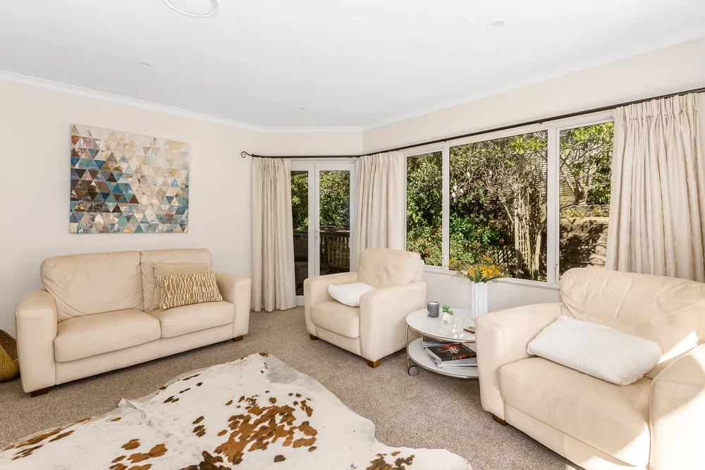 Photos of 4 Petrel Lane