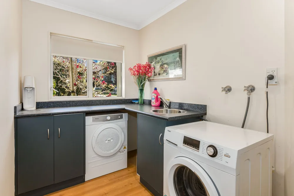 Photos of 4 Petrel Lane