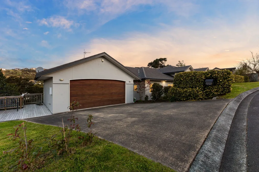 Photos of 4 Petrel Lane