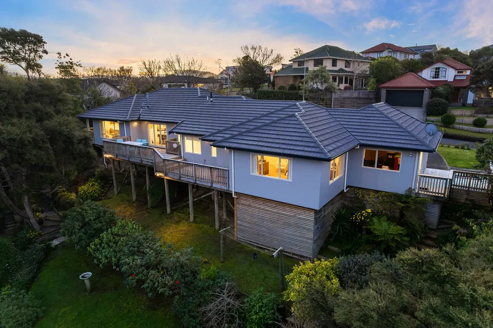 Photos of 4 Petrel Lane